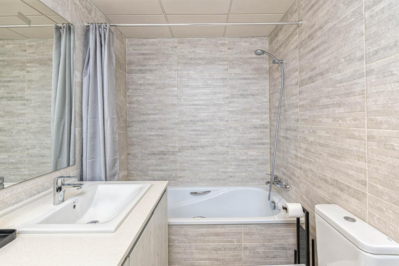 Constancia Apartment In Malaga By Solaga Holiday Homes Екстериор снимка